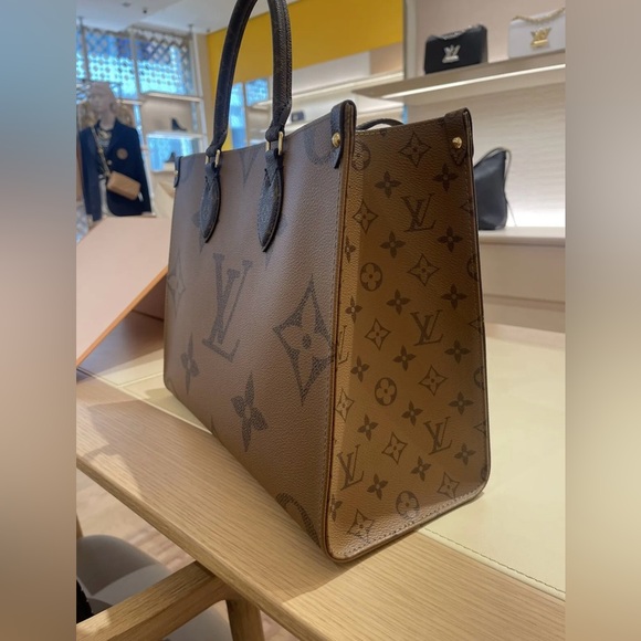 Authentic Louis Vuitton On The Go Tote MM Brown Monogram Reverse Leather New - Picture 4 of 6
